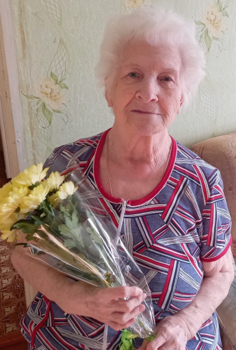21 апреля исполнилось 85 лет замечательному человеку, педагогу детского сада №2 «Светлячок» Альчиковой Маргарите Павловне 21 апреля исполнилось 85 лет замечательному человеку, педагогу детского сада №2 «Светлячок» Альчиковой Маргарите Павловне.
